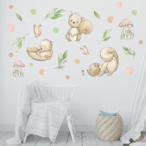 Mókus Mása a lombhullató erdőben