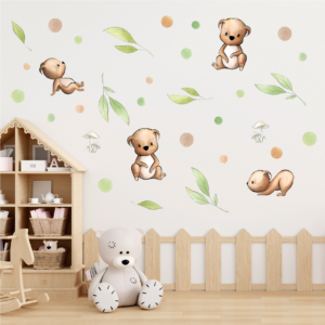 Mackó Miló lombhullató erdőben